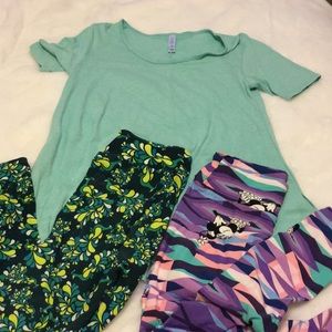 LulaRoe Outfit 2 leggings and one perfect tee